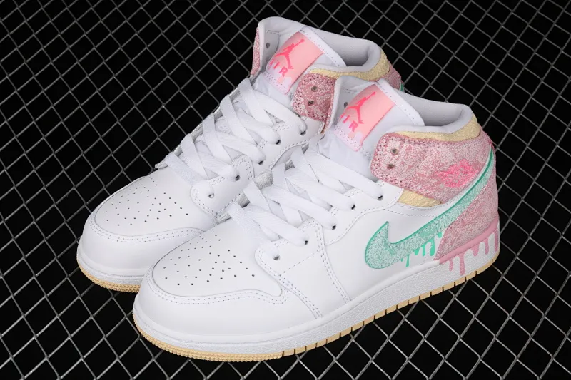 All categories Air Jordan Jordan series basketball shoes Air Jordan 1 Mid G version pure original Air Jordan 1 Mid GS AJ1 Joe 1 Ice Cream Zhongbang basketball shoes DD1666-100